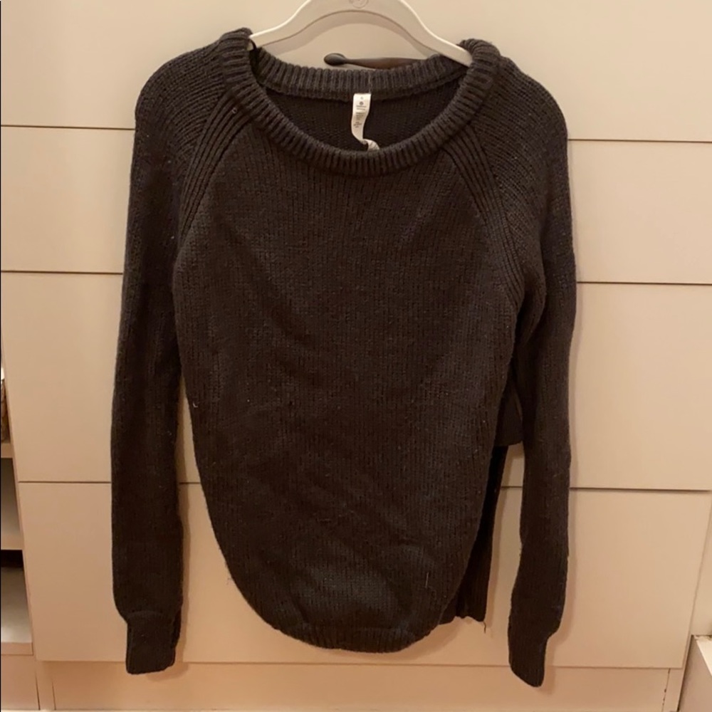 Dark gray chunky knit lululemon sweater